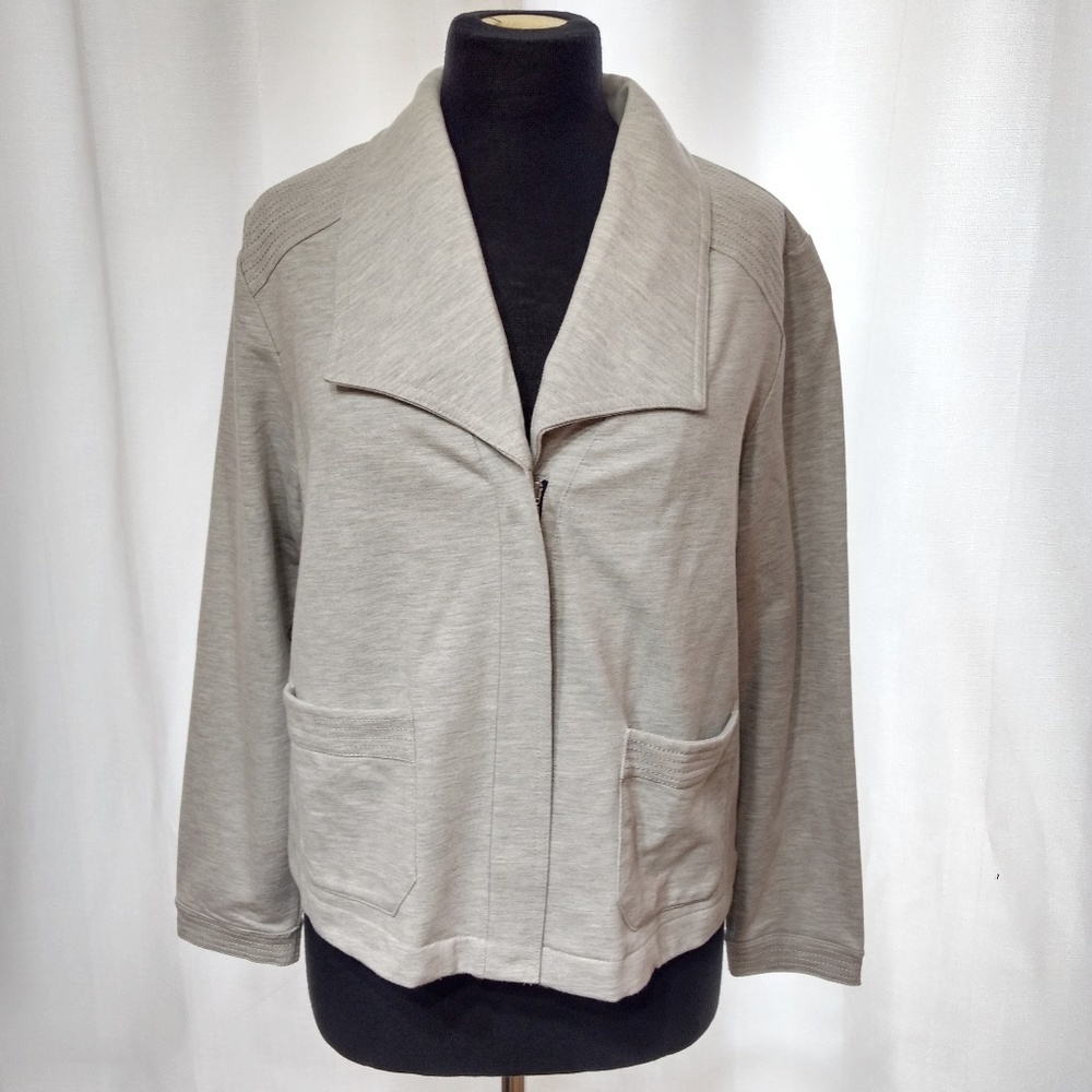 Chico's Blazer Jacket Size 1 S Gray Knit Front Full Zip Comfort New